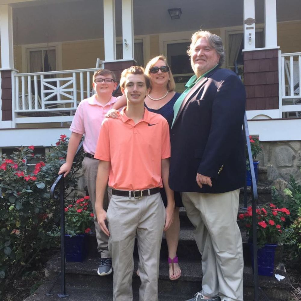 Meet your Posher, Jennifer